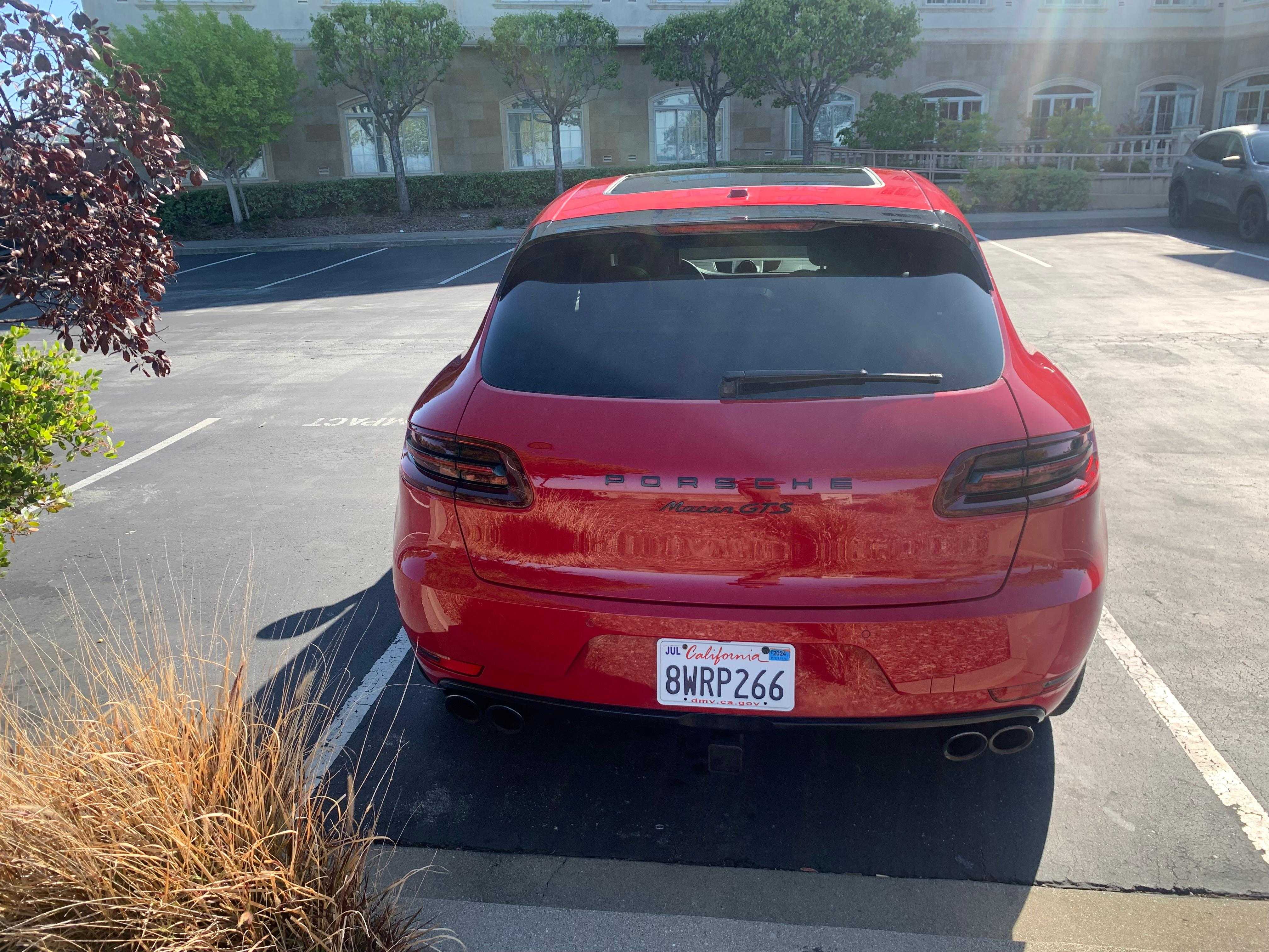 Porsche Macan Image 8