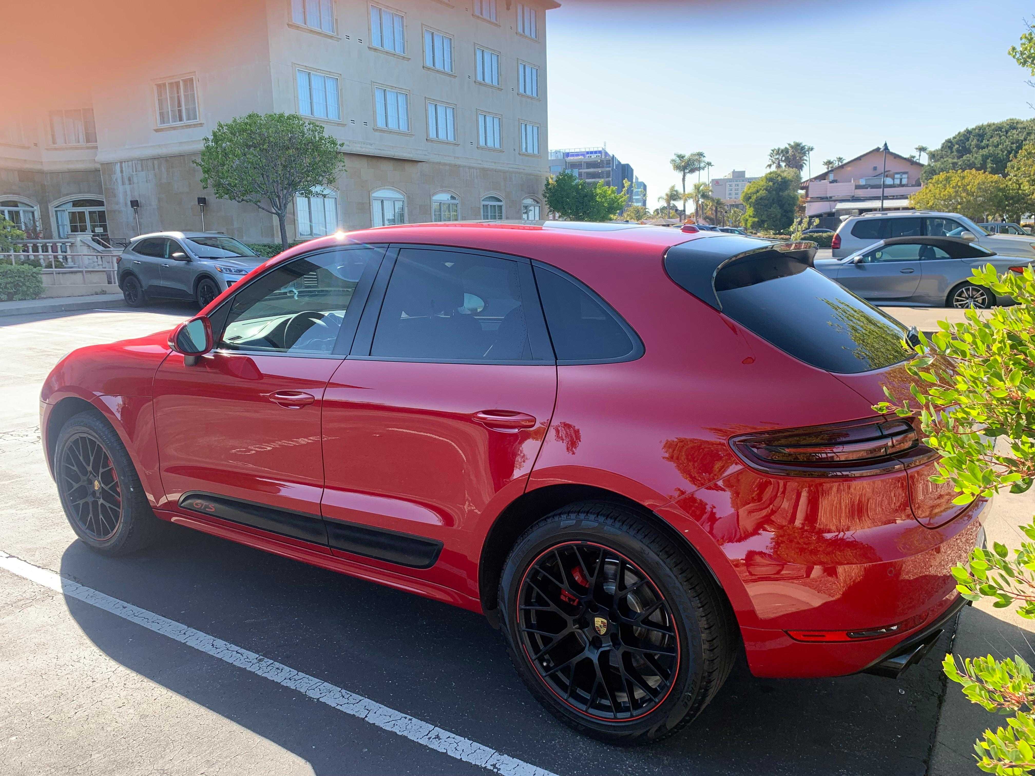 Porsche Macan Image 9