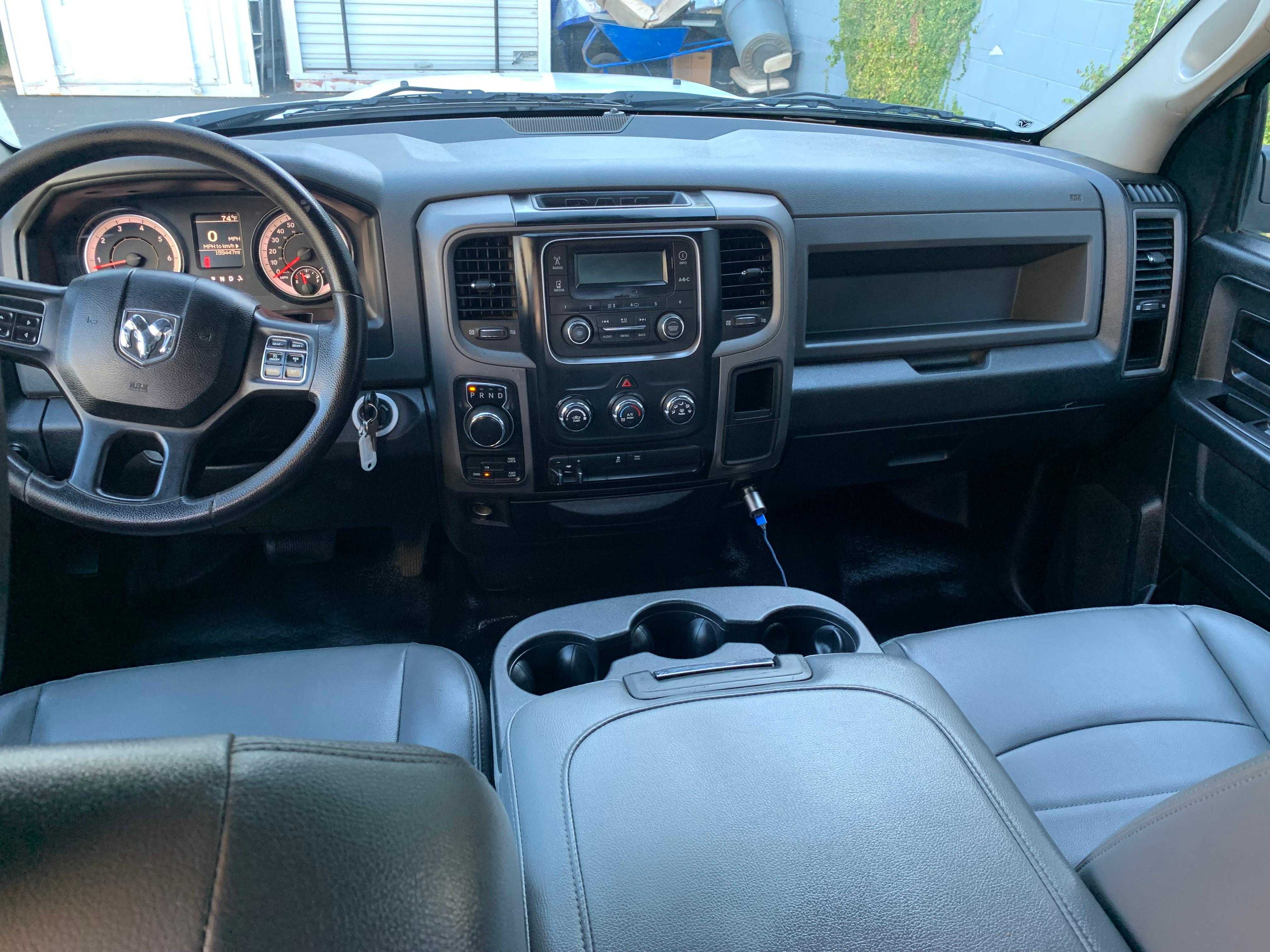 Ram 1500 Quad Cab Image 12