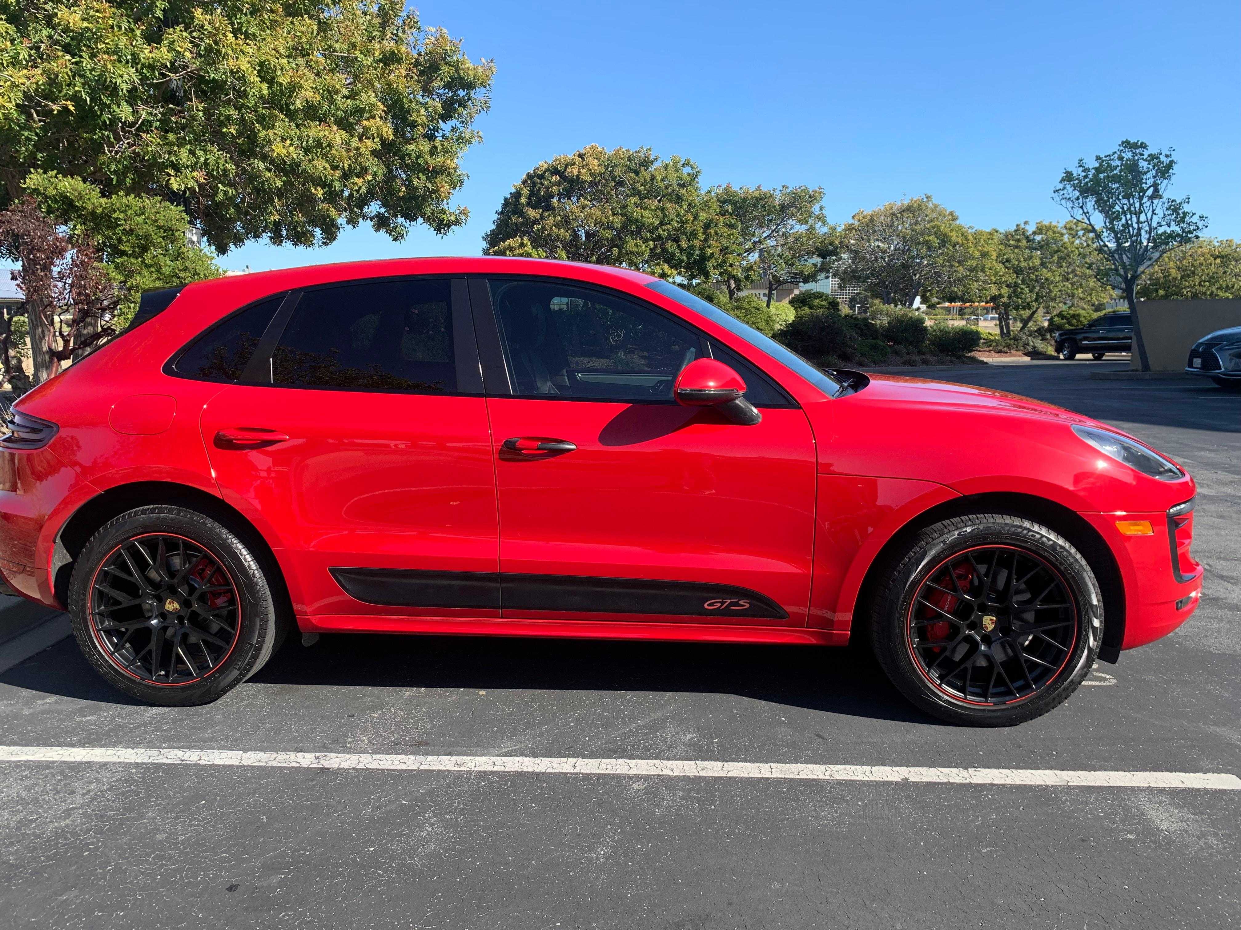 Porsche Macan Image 6