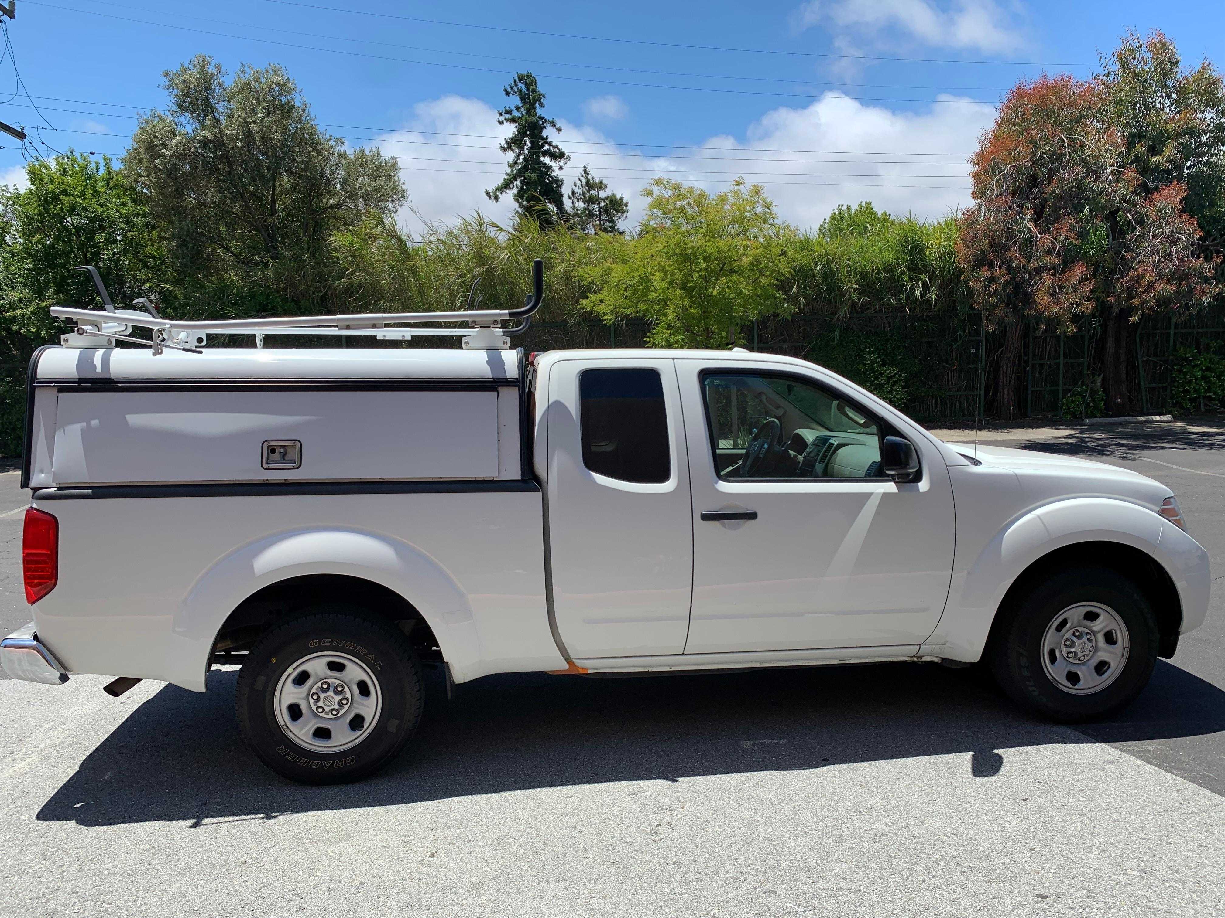 Nissan Frontier King Cab Image 3